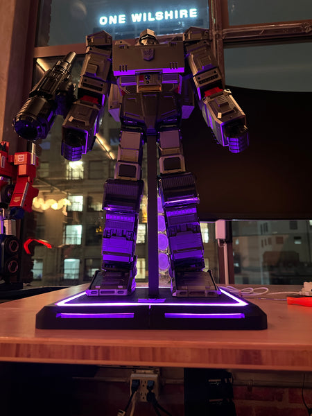Robosen Megatron Stand - Shift Koncepts