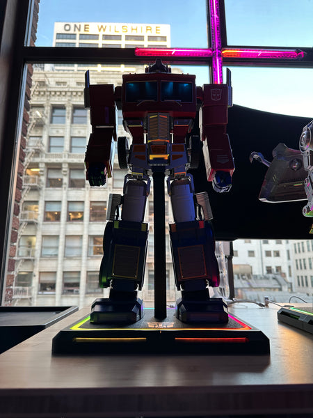 Robosen Optimus Prime Flagship Stand - Shift Koncepts