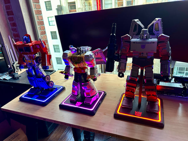 Robosen Optimus Prime Flagship Stand - Shift Koncepts